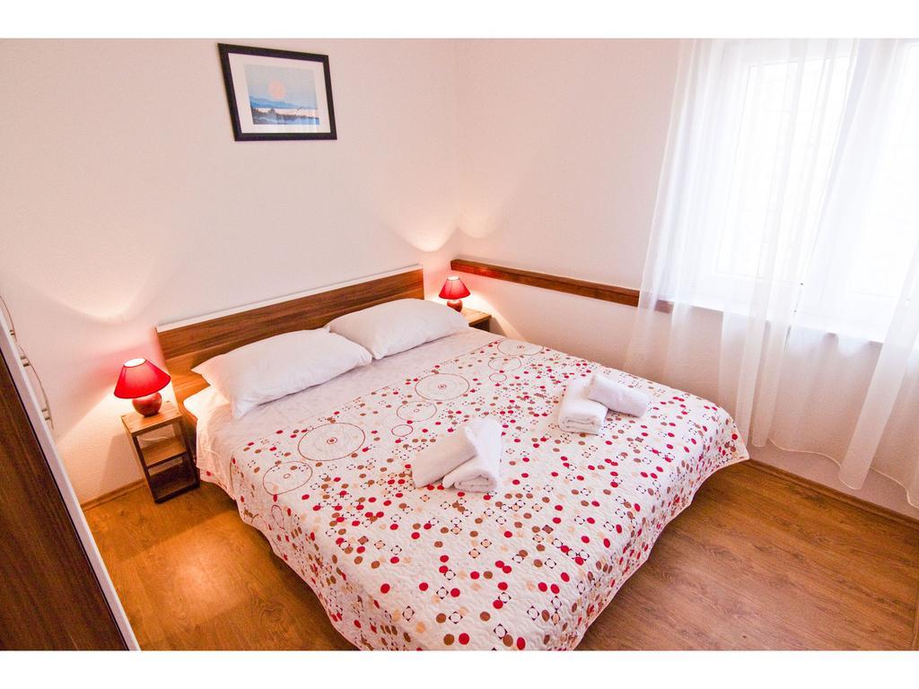 Apartments Cambi Kaštela Cameră foto
